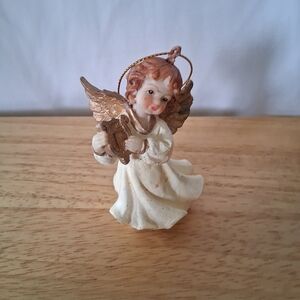 Charming Angel With Gold Wings Christmas Ornament